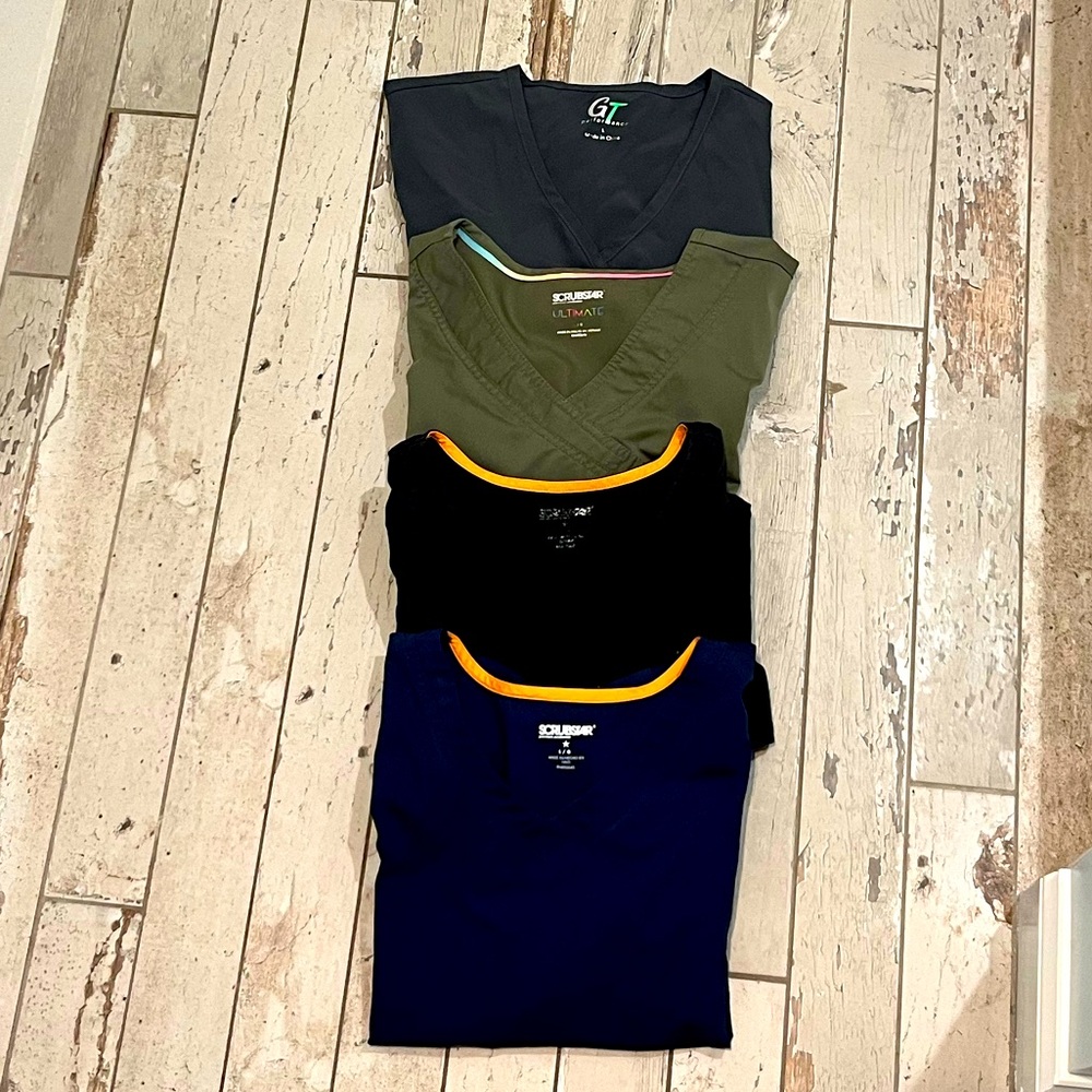 SCRUB tops, size L Ladies.